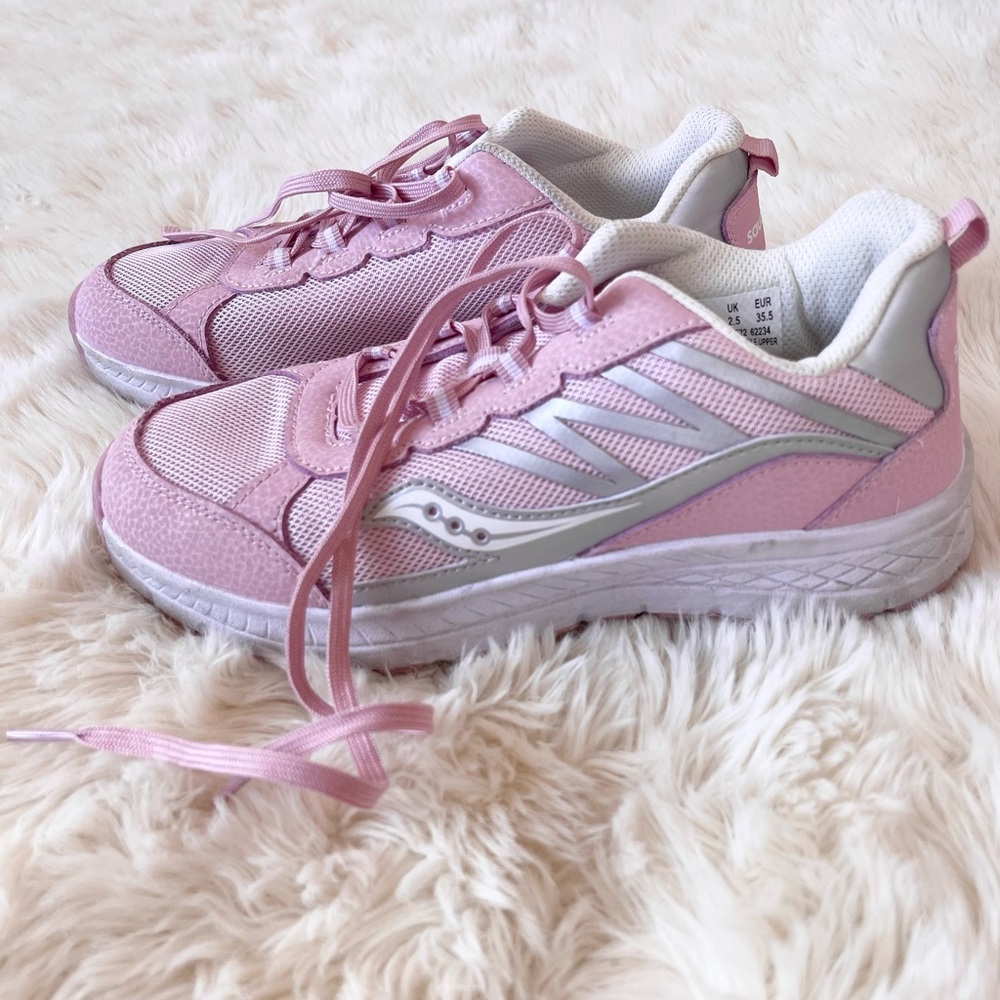 Saucony sneaker shoes sz 5 women / 3.5 youth pink